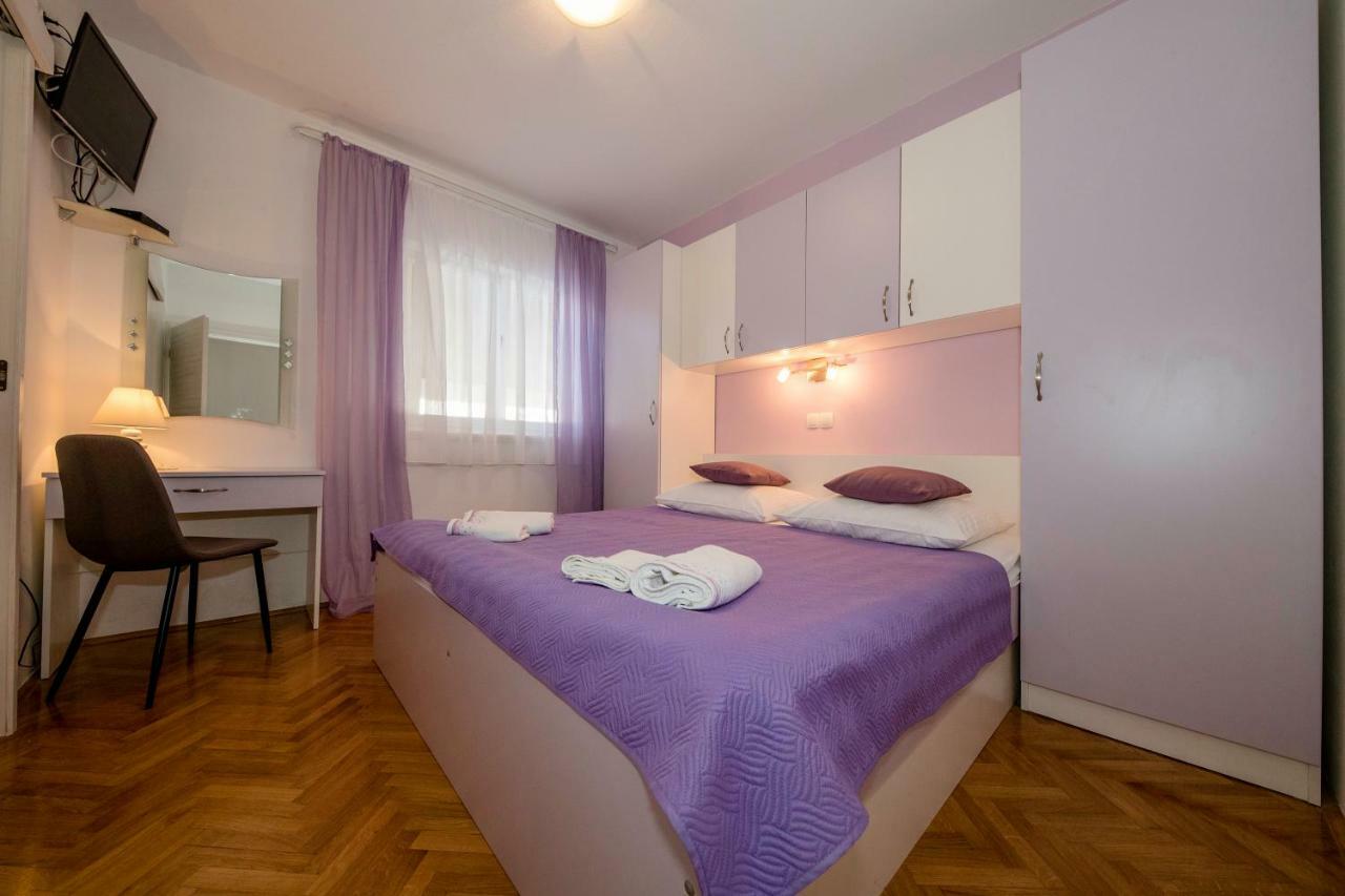 Lili Rab Apartment Rab Town Ngoại thất bức ảnh