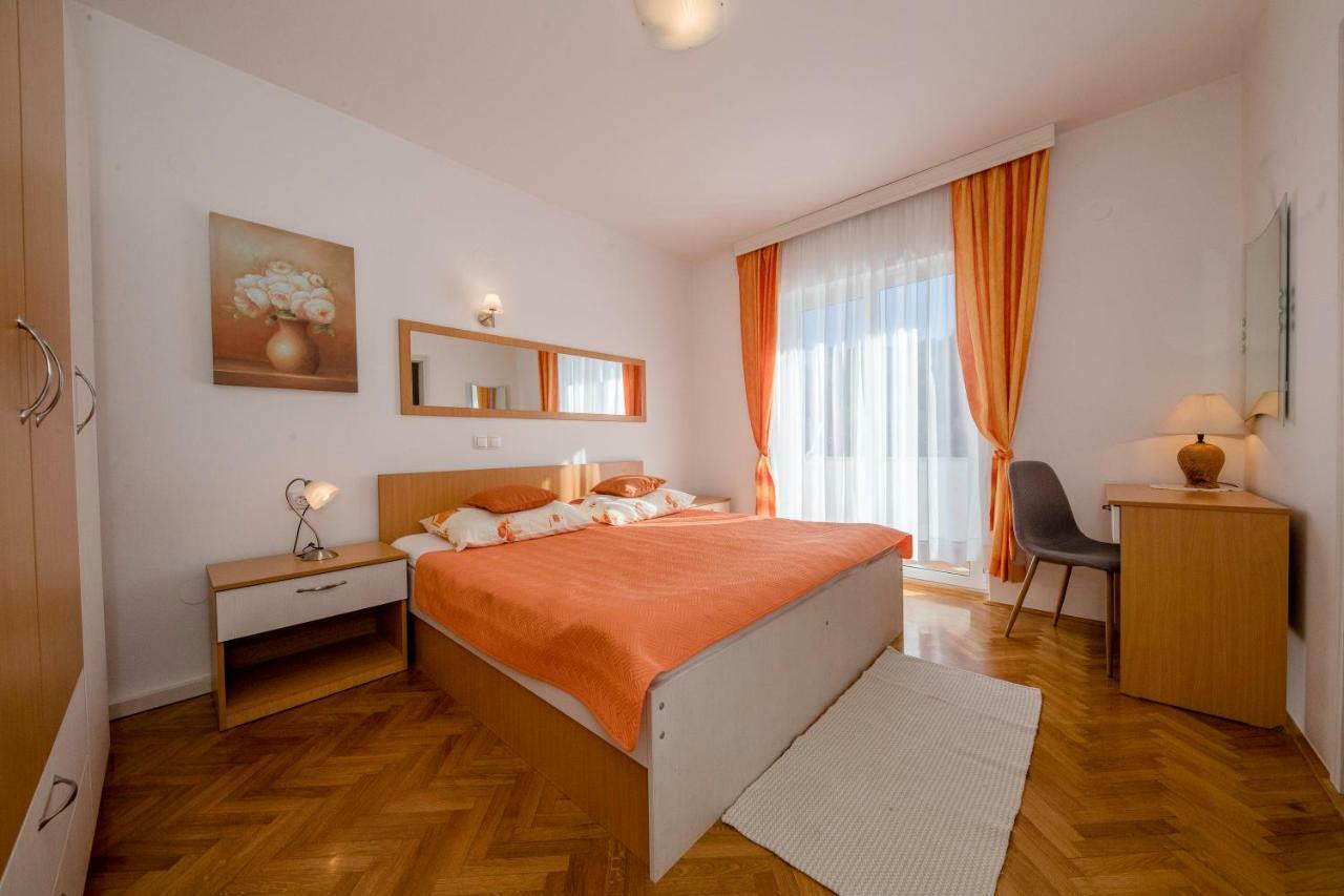 Lili Rab Apartment Rab Town Ngoại thất bức ảnh